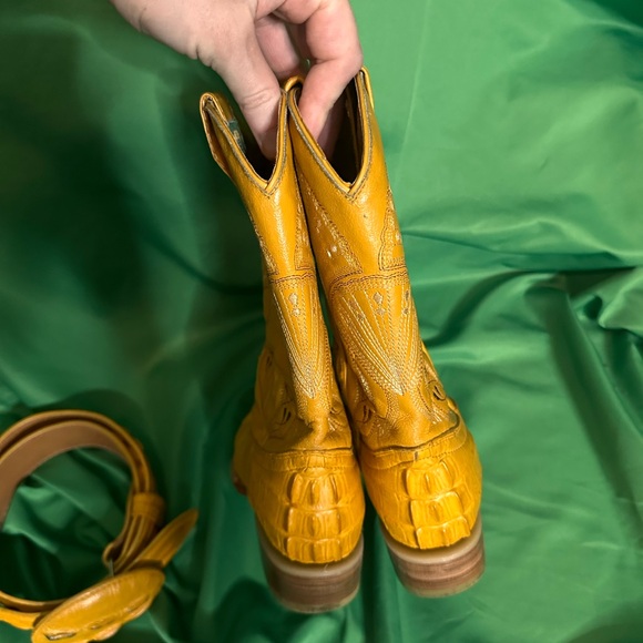 Vintage CROCODILE matching cowboy boots and belt set yellow leather - Picture 5 of 13